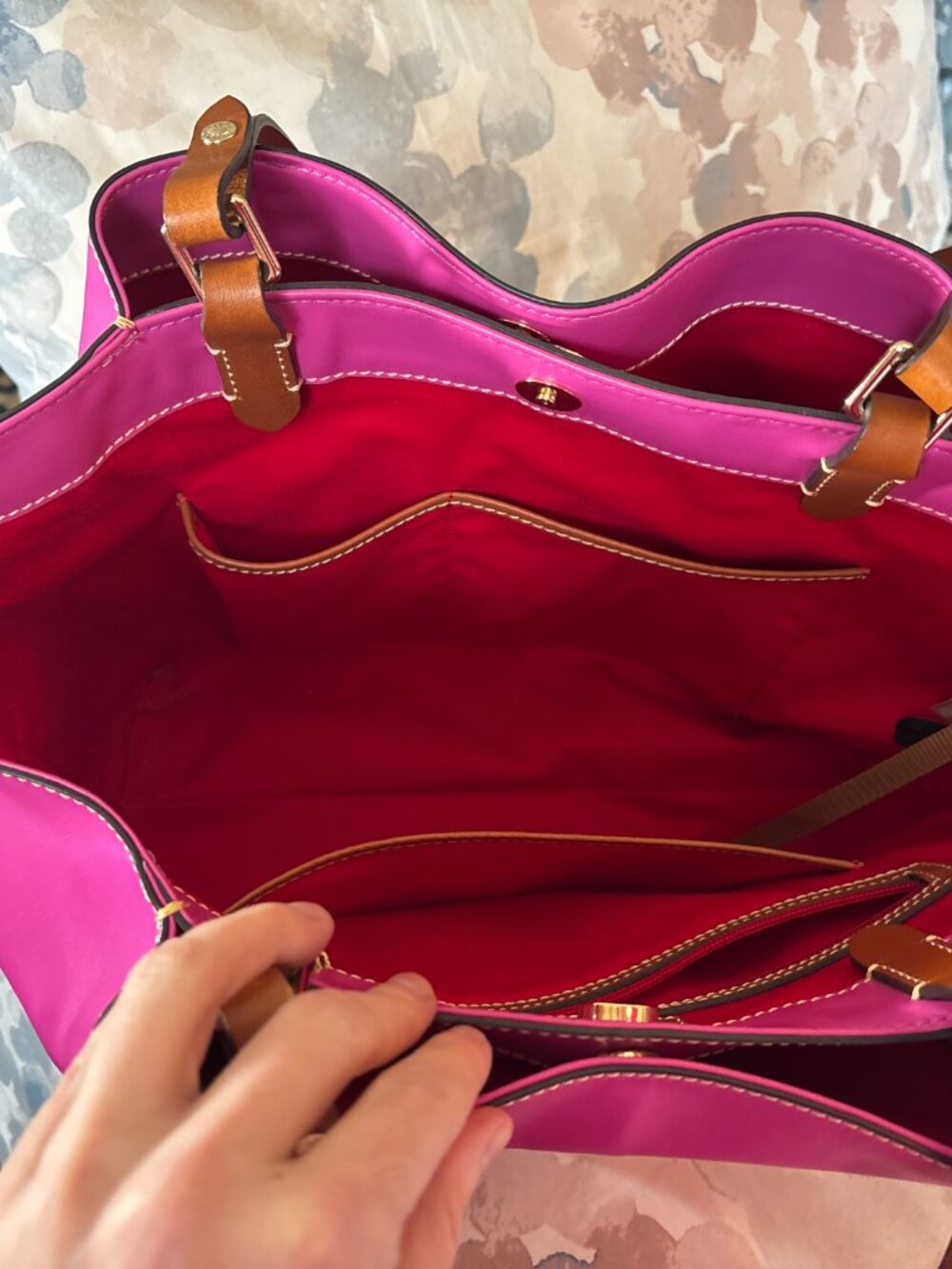 Dooney & Bourke Smooth Leather Fuchsia Flynn Tote/Shoulder Bag - Picture 9 of 10